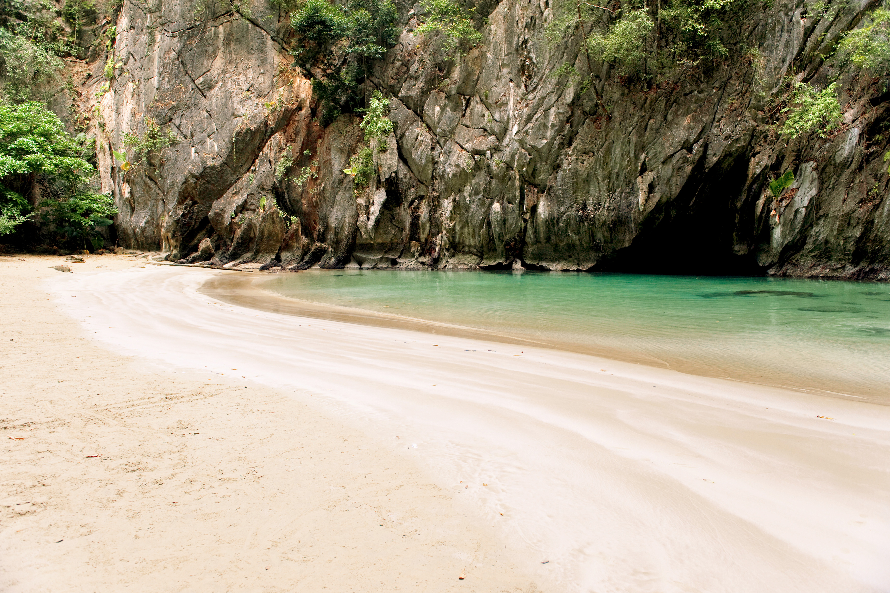 Emerald Cave, Koh Mook