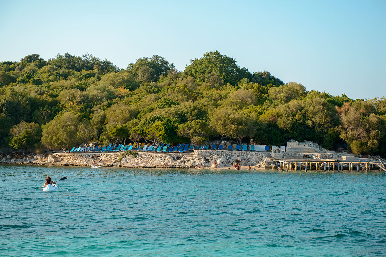 Stranden vid Ksamil
