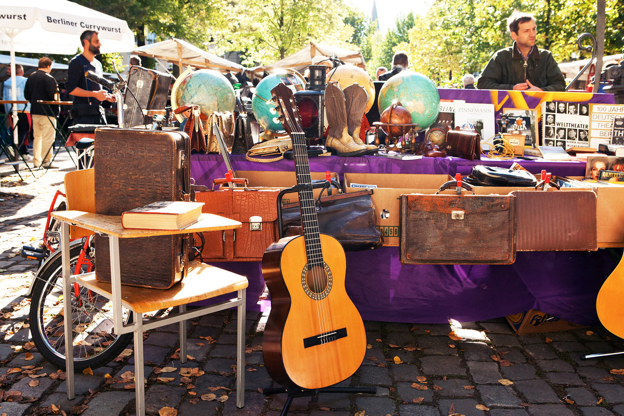 Loppmarknad som arrangeras varje söndag på Arkonaplatz, Berlin