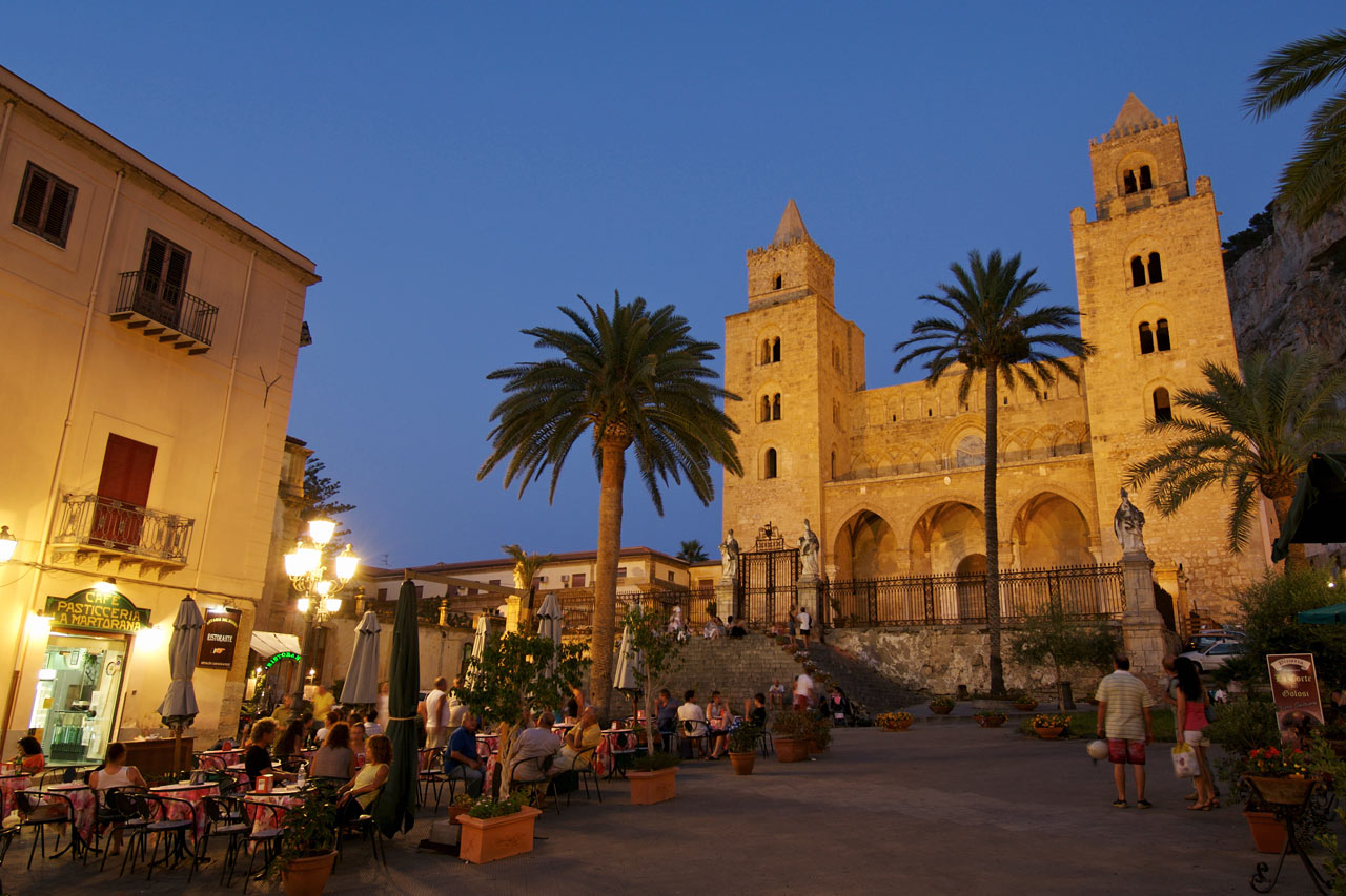 Cefalù, Sicilien