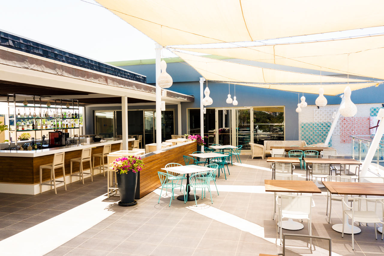 Lounge Bar