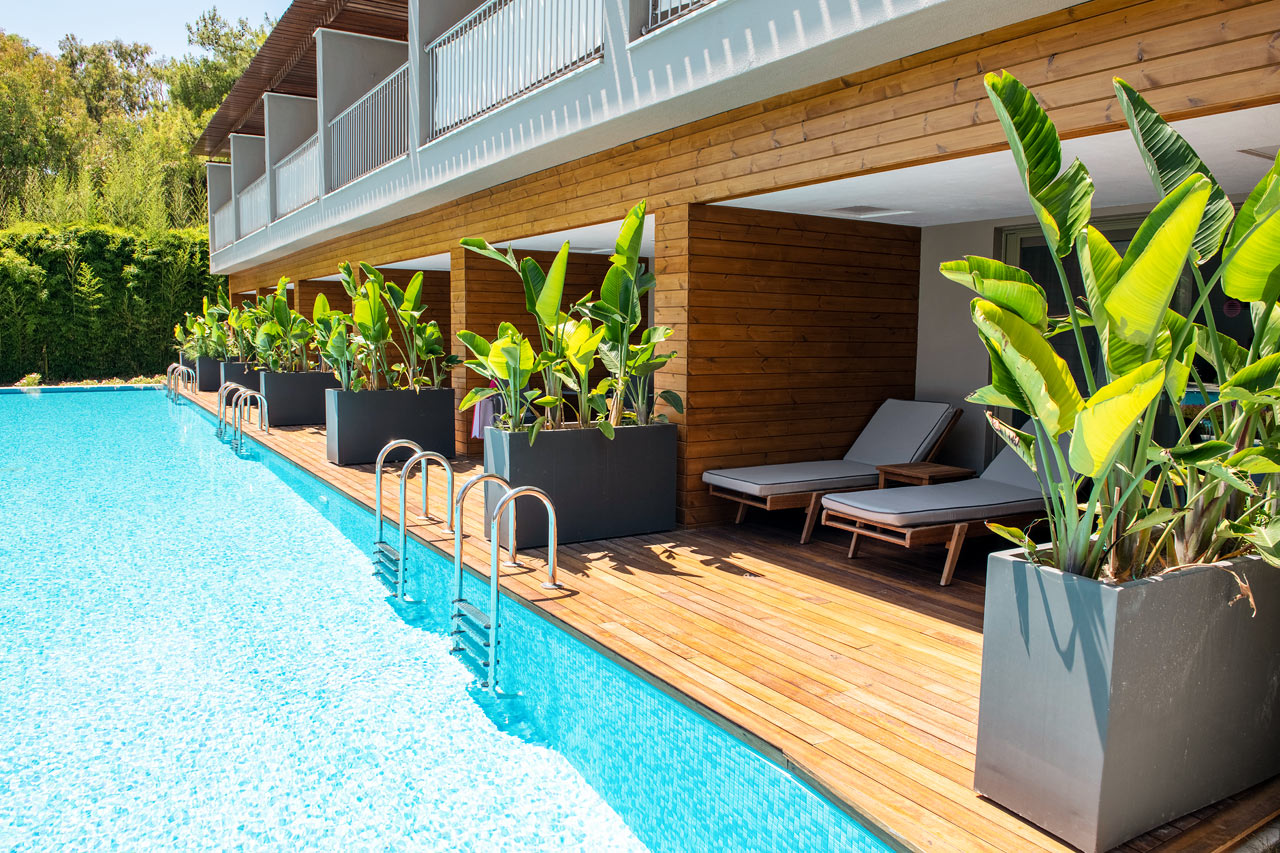 Dubbelrum med poolaccess