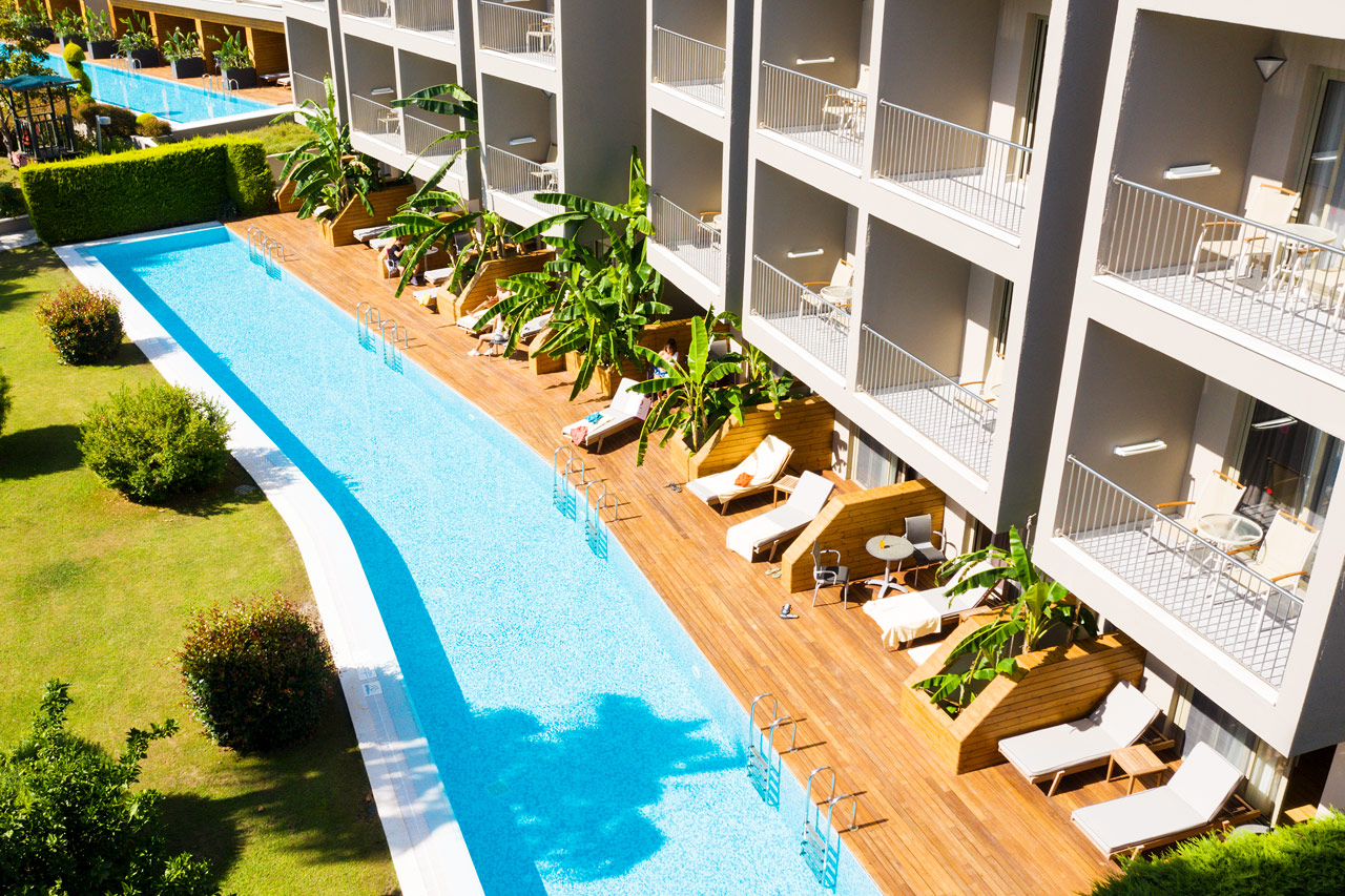 Dubbelrum med poolaccess