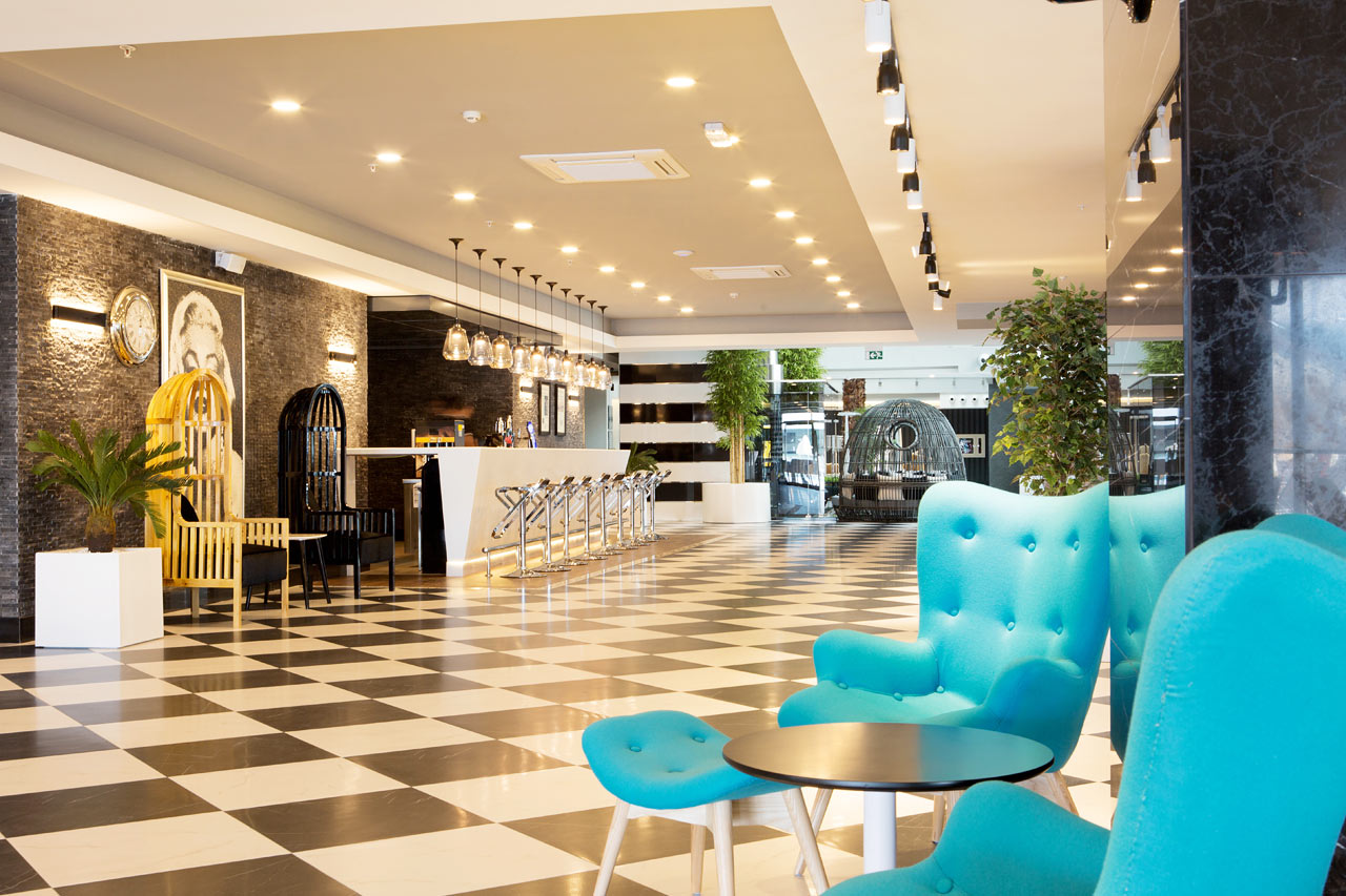 Sunprime Lounge lockar med goda drycker och avslappnad atmosfär
