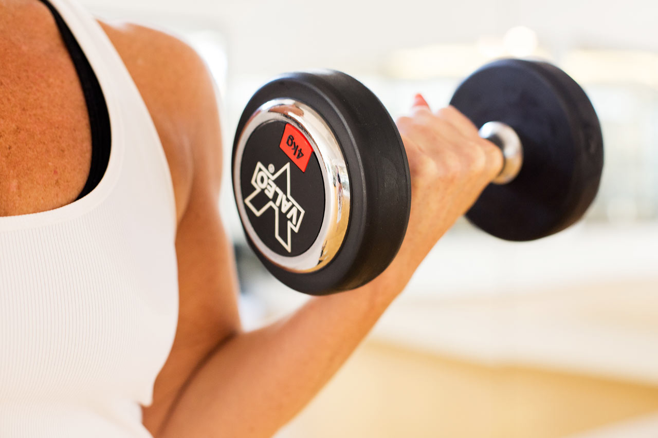 Träna på egen hand i vårt fräscha gym