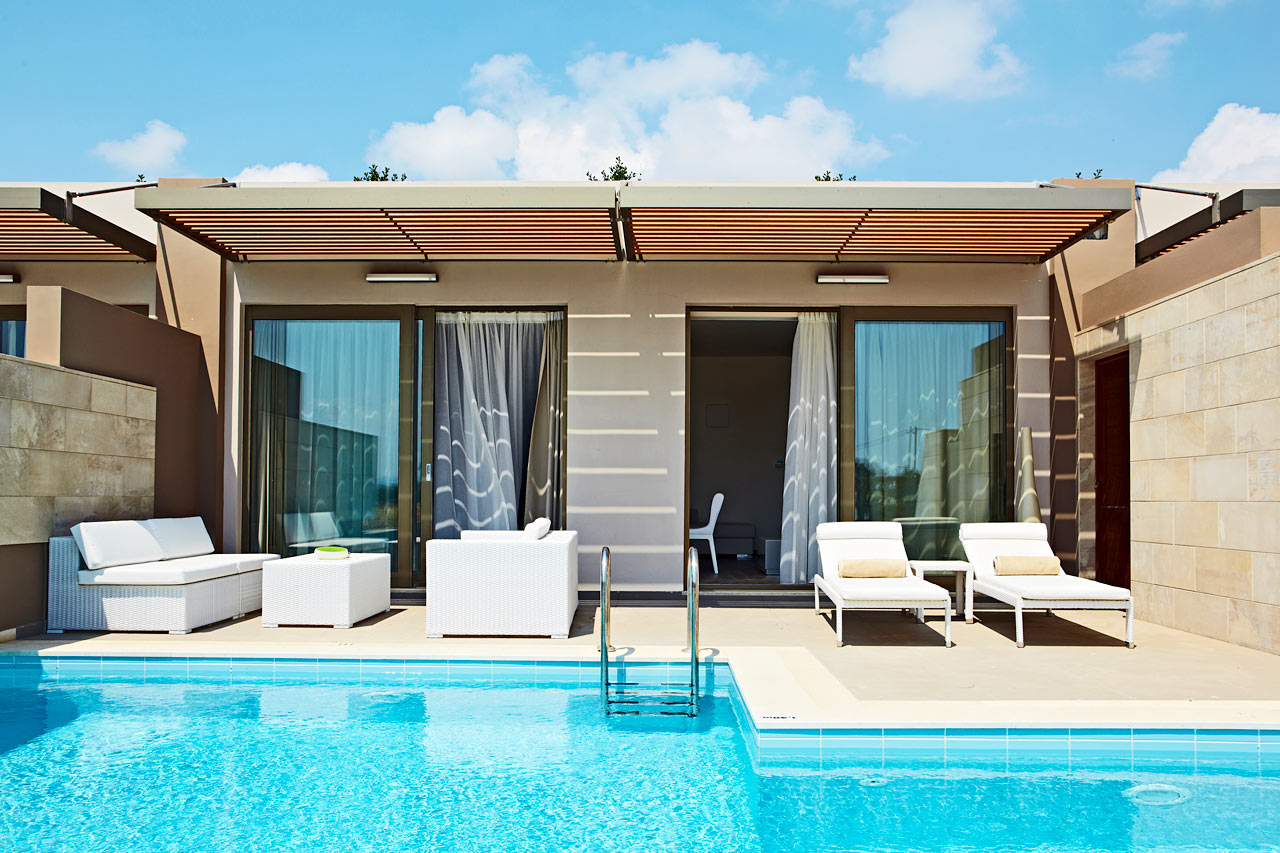 Dubblettrum svit med privat pool