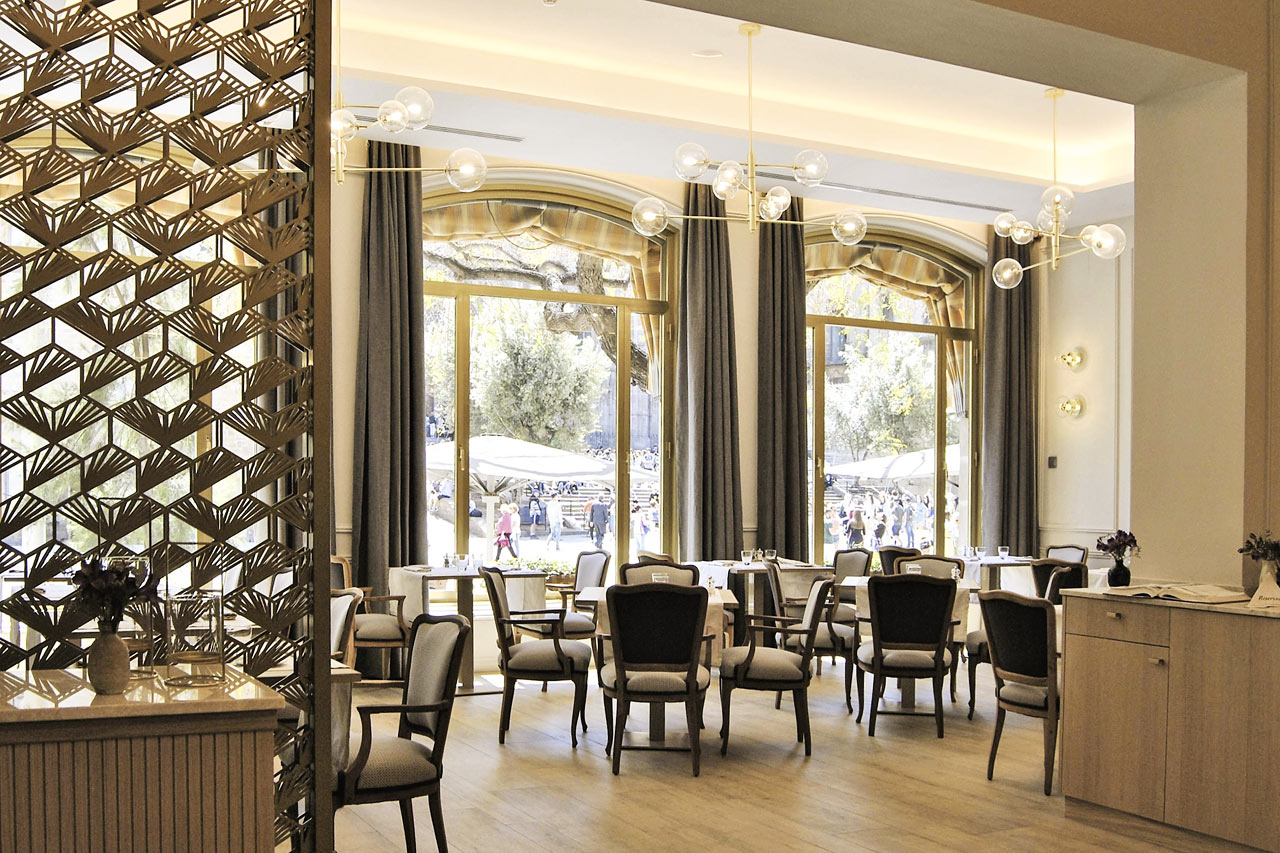 À la carte-restaurang