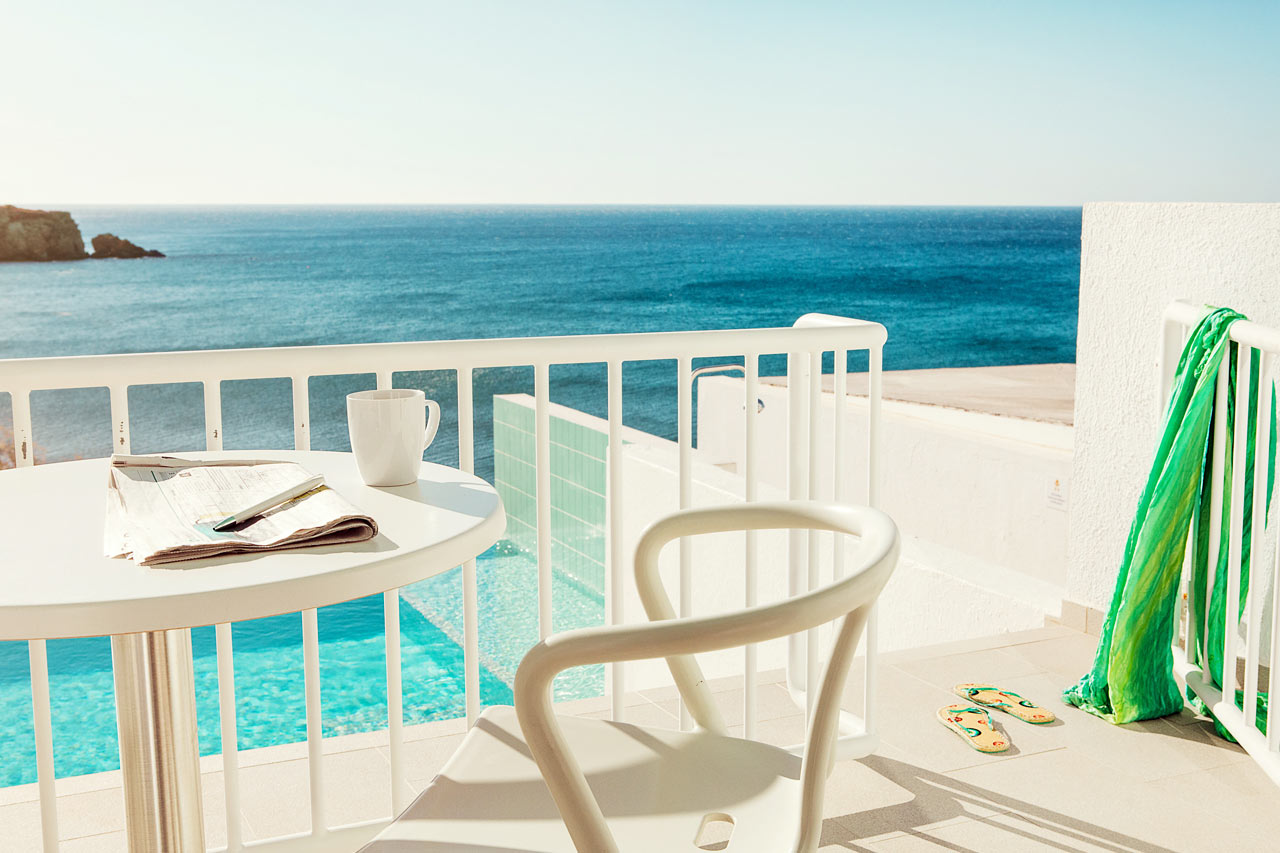 2-rums Club Suite, terrass med havsutsikt och access till privat, delad pool.