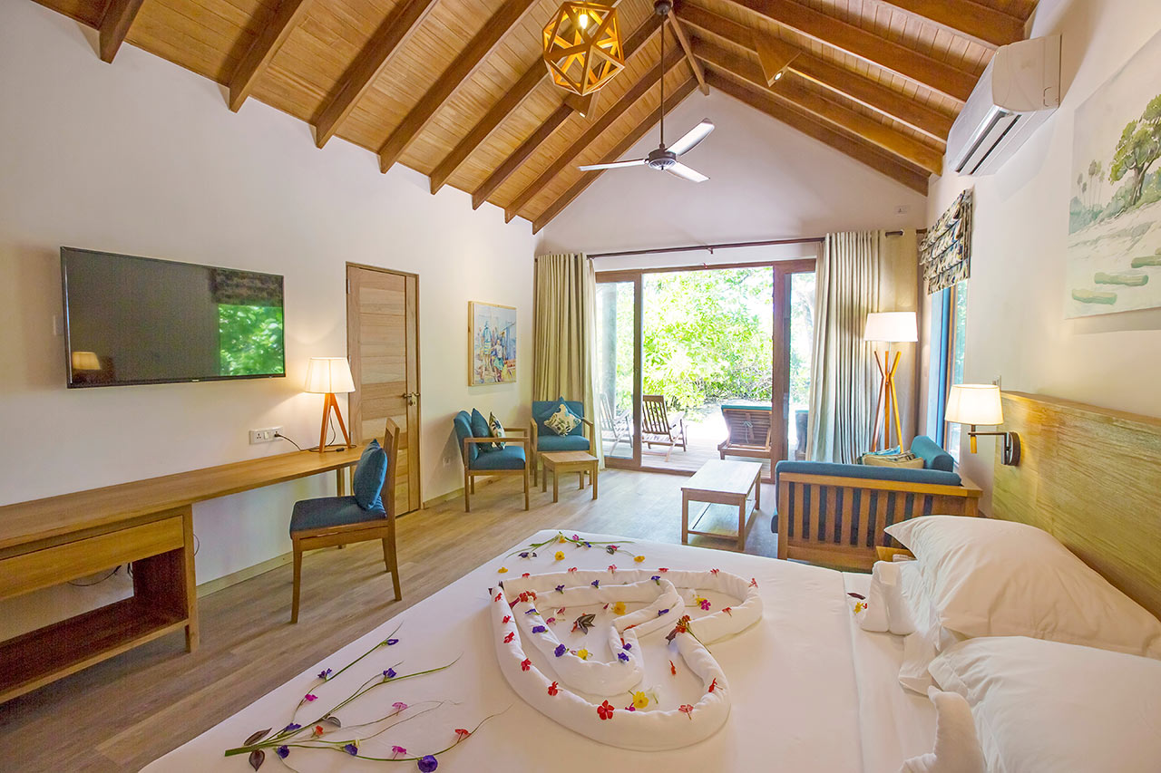 Deluxe Beach Suite