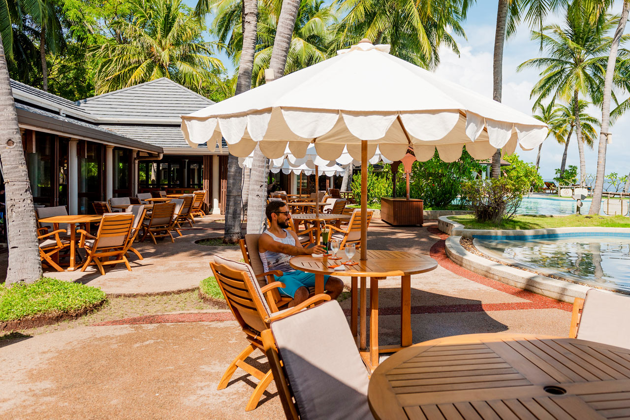 Poolbar