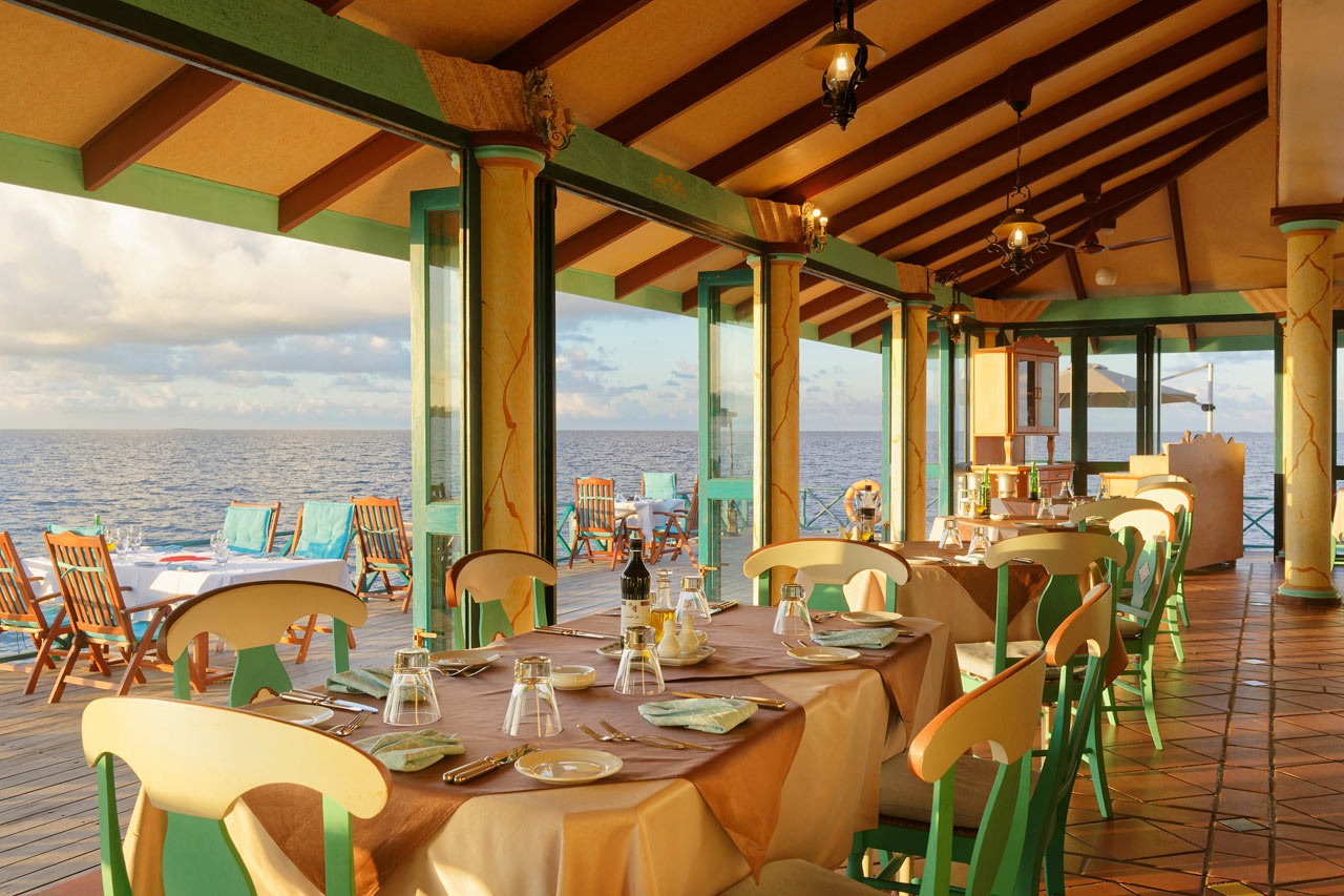 En av hotellets à la carte-restauranger