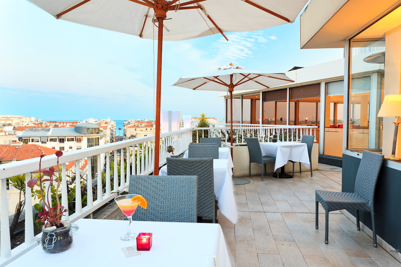 Restaurangen på grannhotellet