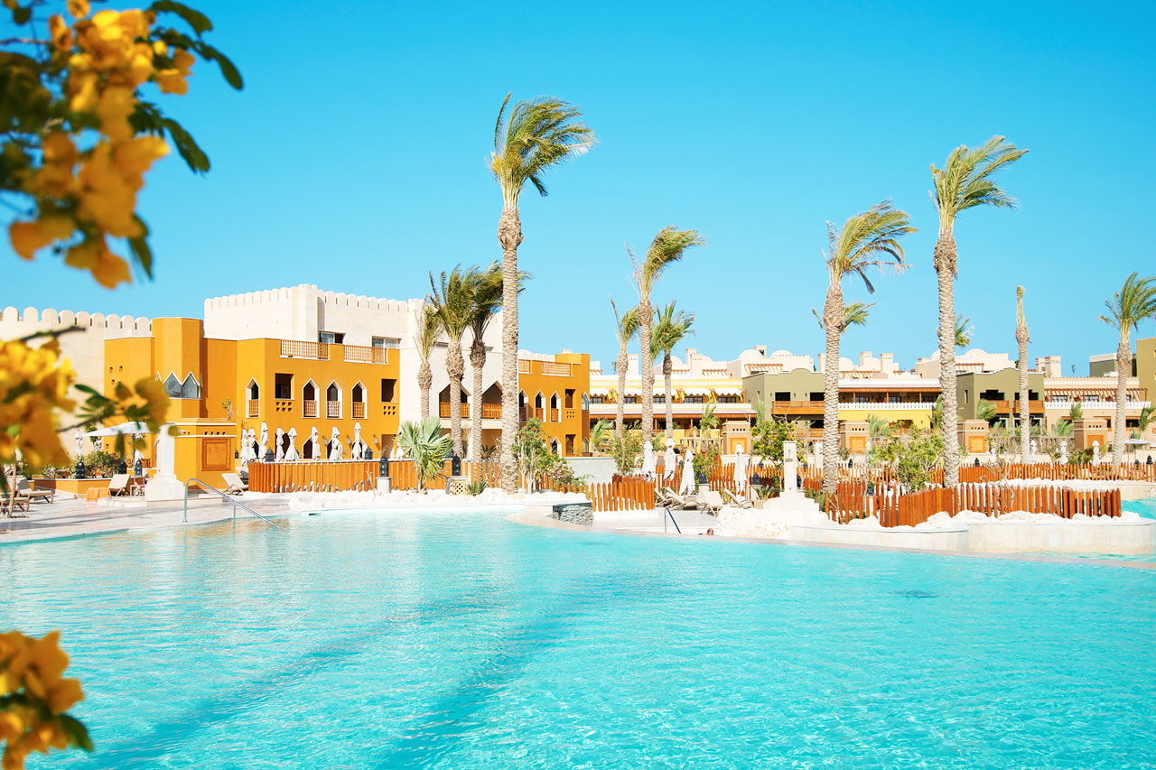 Infinity pool