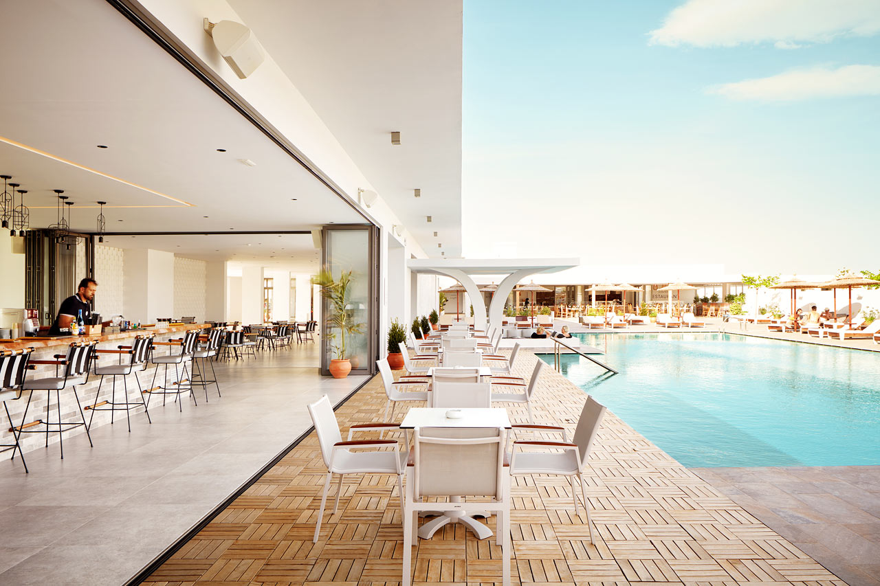 Poolbar