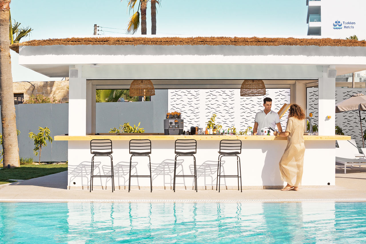Poolbar