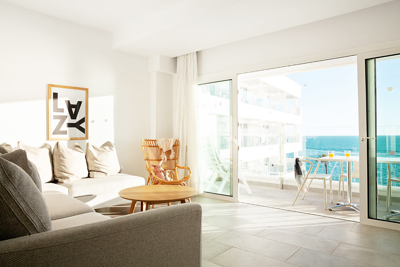 Tvårumslägenhet ROYAL LOUNGE SUITE, stor balkong med havsutsikt