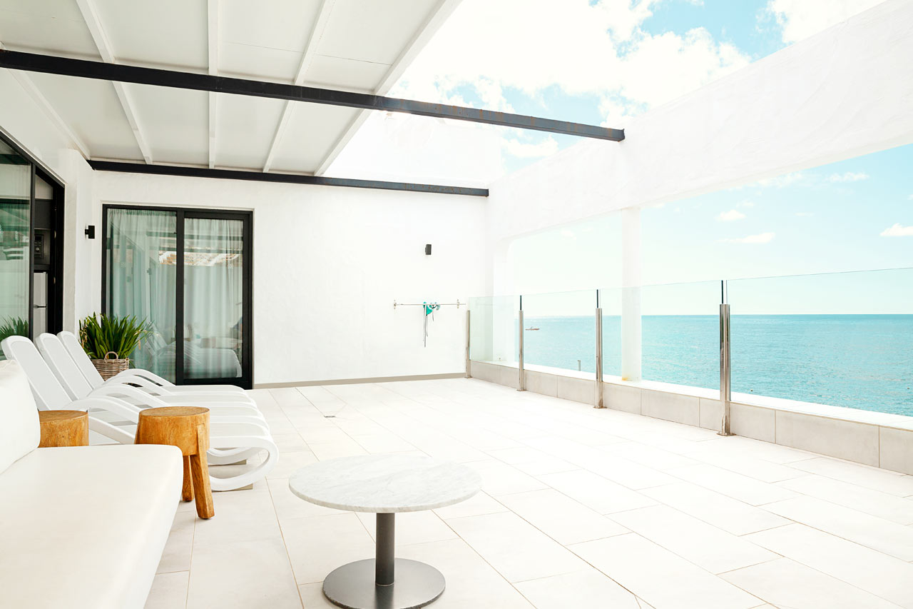 3-rums Generous Suite med stor tak- och loungeterrass med havsutsikt