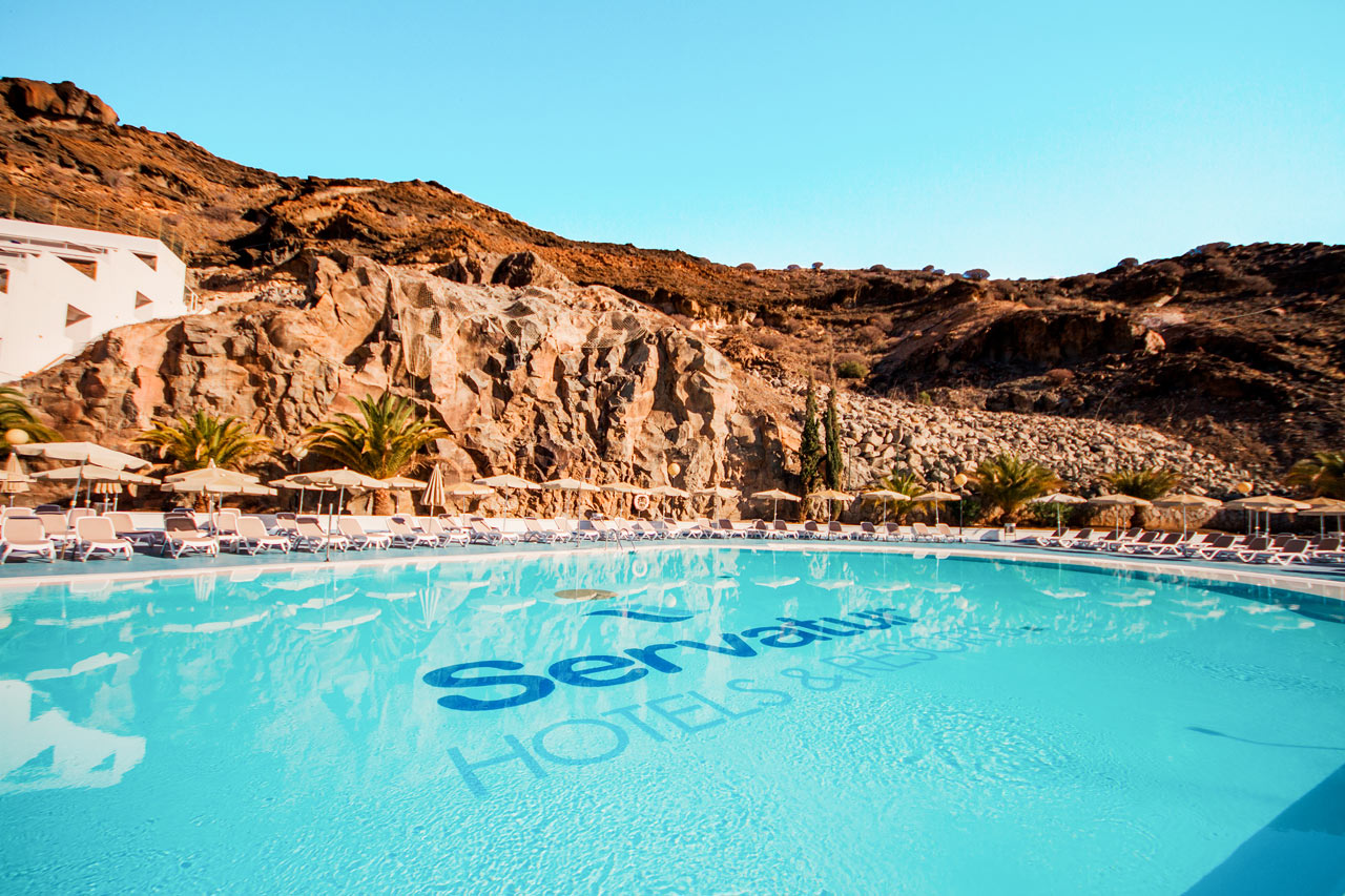Poolen vid Sunsuite