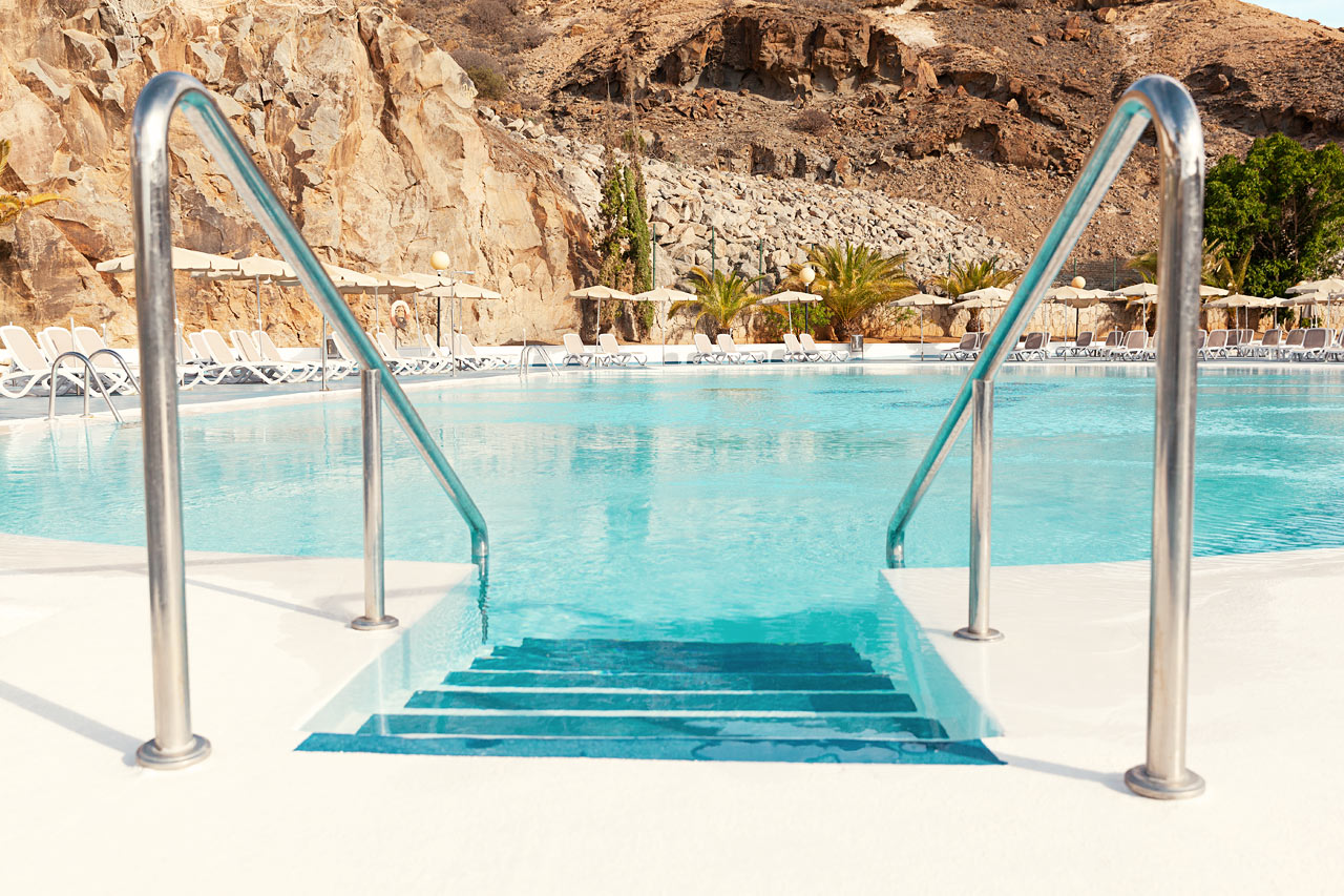 Poolen vid Sunsuite