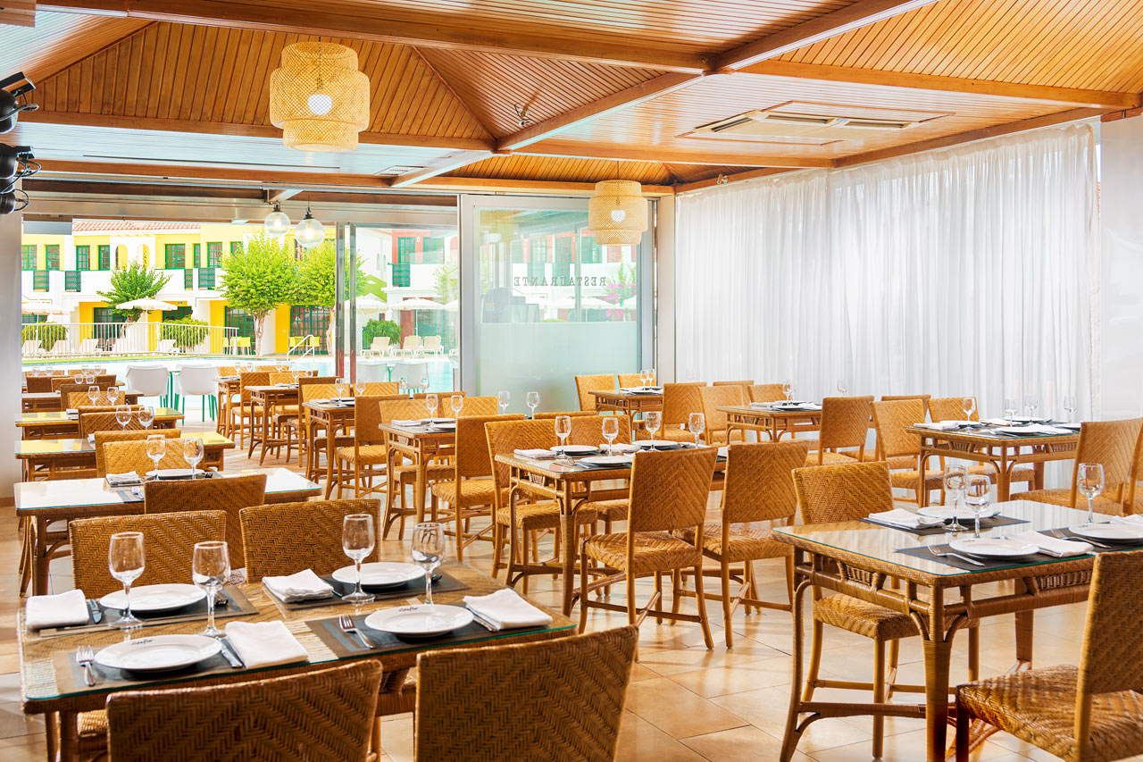 I à la carte-restaurangen serveras internationella rätter