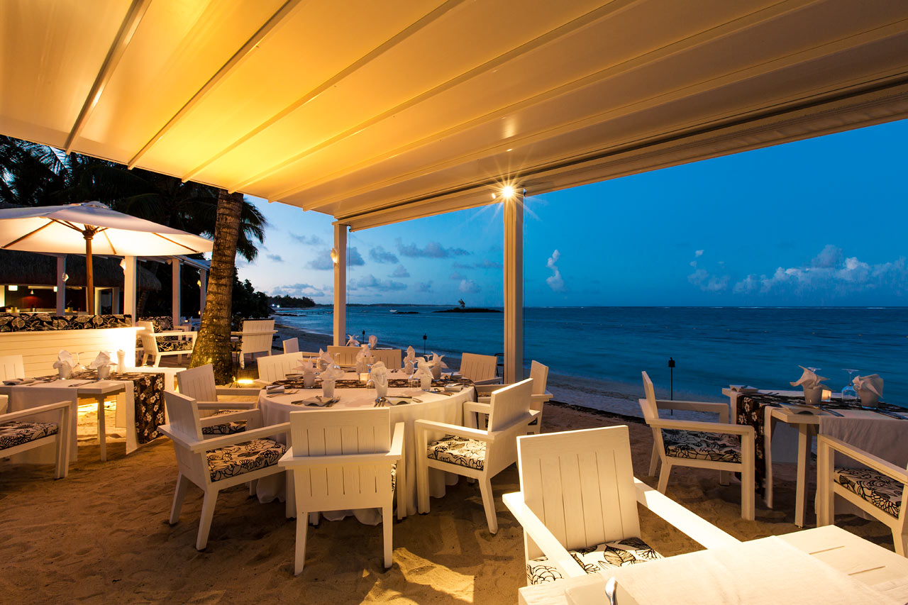 À la carte-restaurang vid stranden