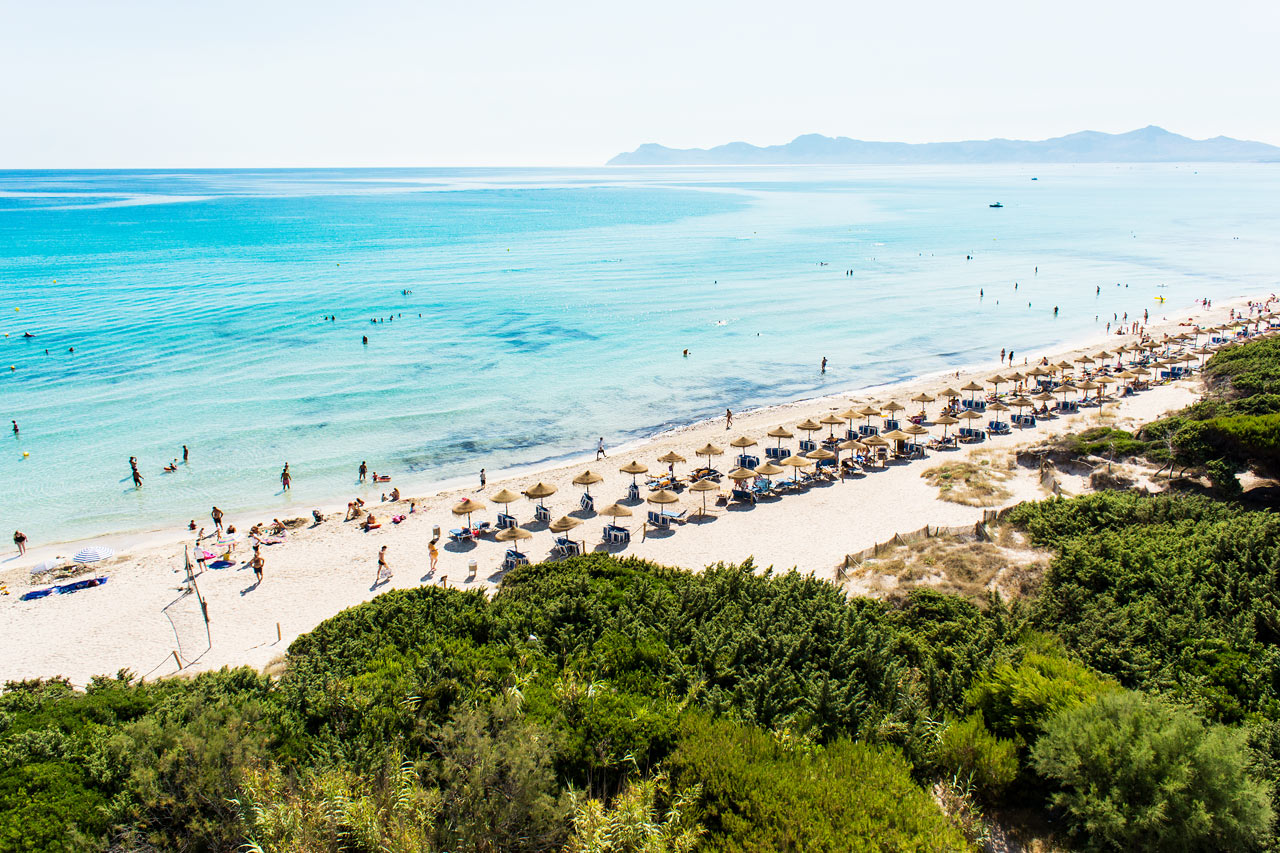 Zafiro Bahia ligger granne med en av de finaste stränderna i Alcudia