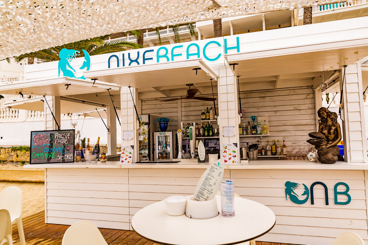 Beach bar
