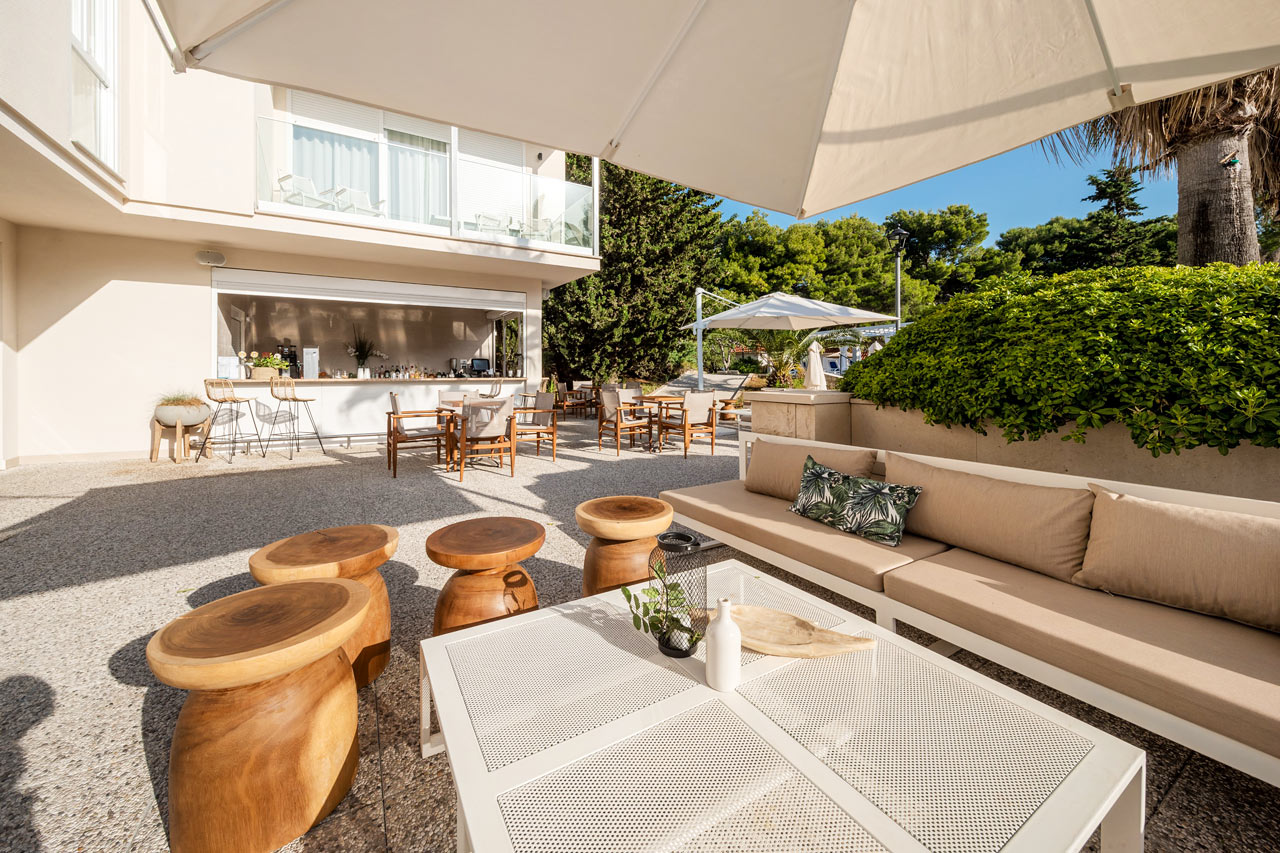 Poolbar