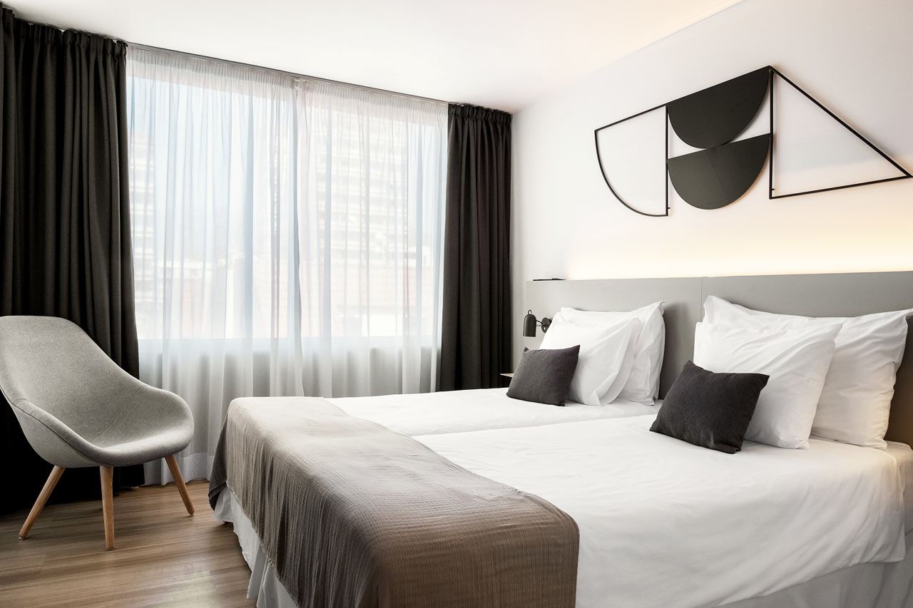 Junior Suite 2 rum, balkong mot omgivningarna