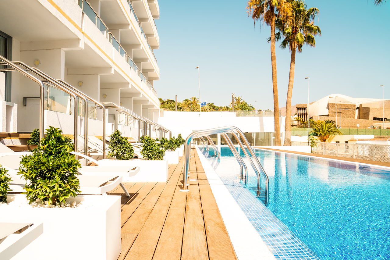 Prime Pool Suite med poolacess