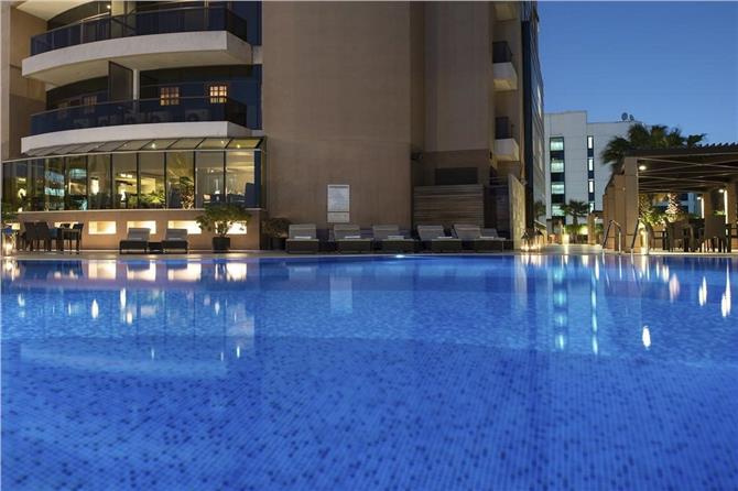 majestic city retreat hotel