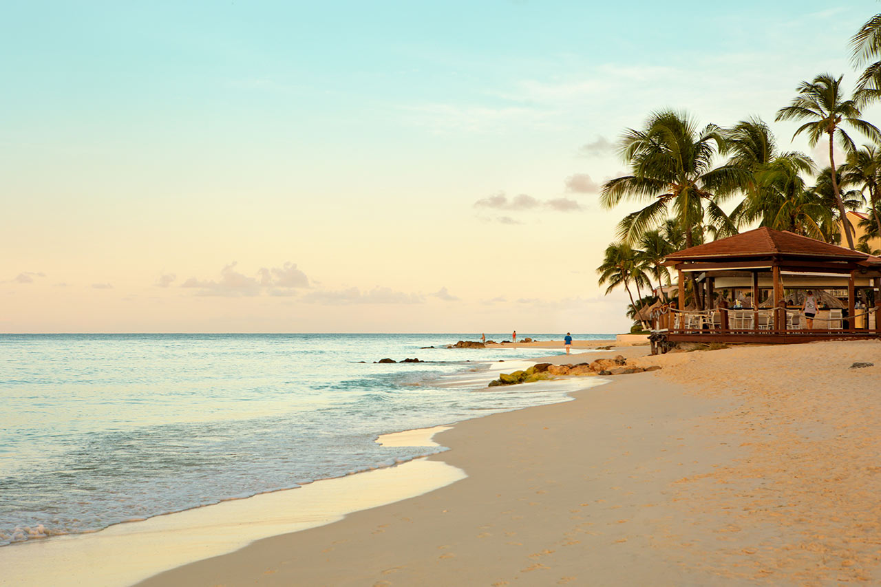 Eagle Beach vid hotellet Amsterdam Manor