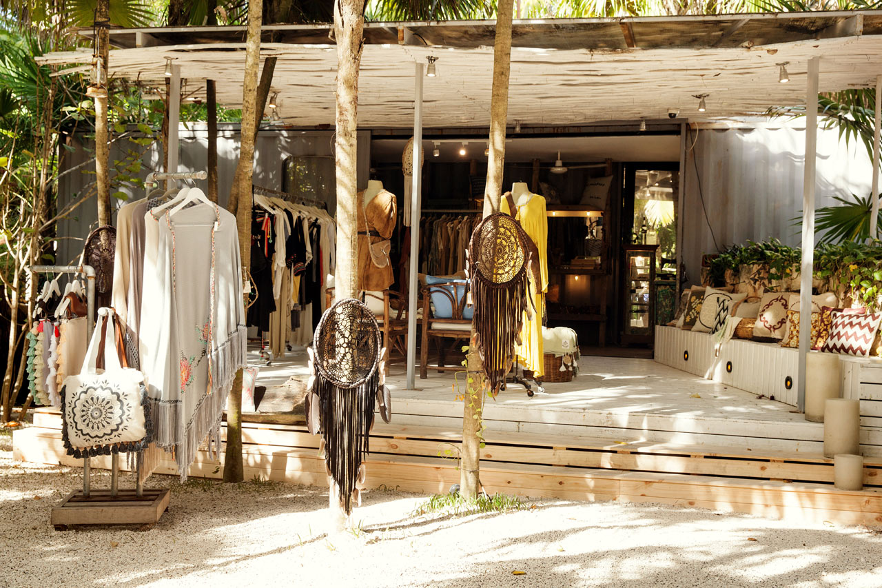 I Tulum finns möjlighet till enklare shopping av både det ena och det andra