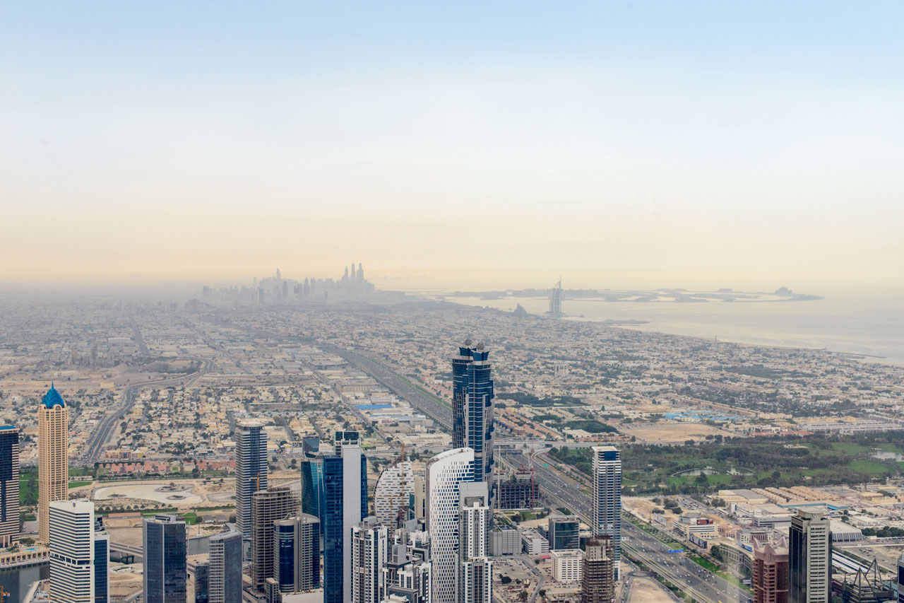 Utsikt från "At the top" i Burj Khalifa