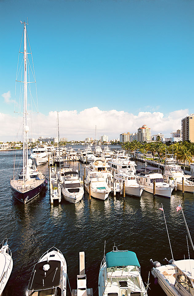Längs kanalsystemet i Fort Lauderdale ligger flotta lyxvillor, lustjakter och segelbåtar