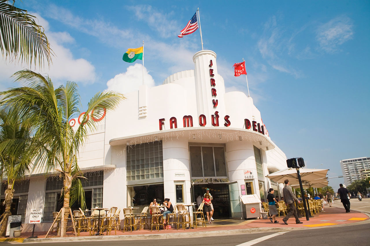 Miami Beach, Collins Avenue