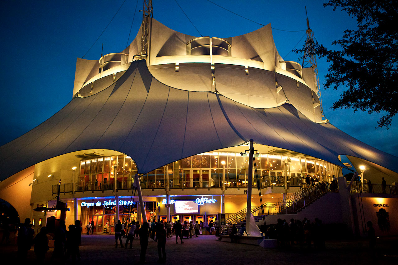 Cirque de Soleil, Downtown Disney