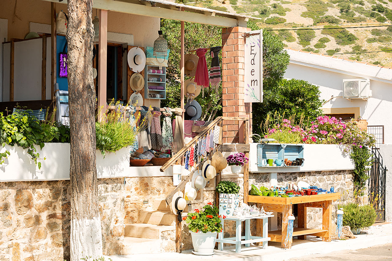 Plaka Village