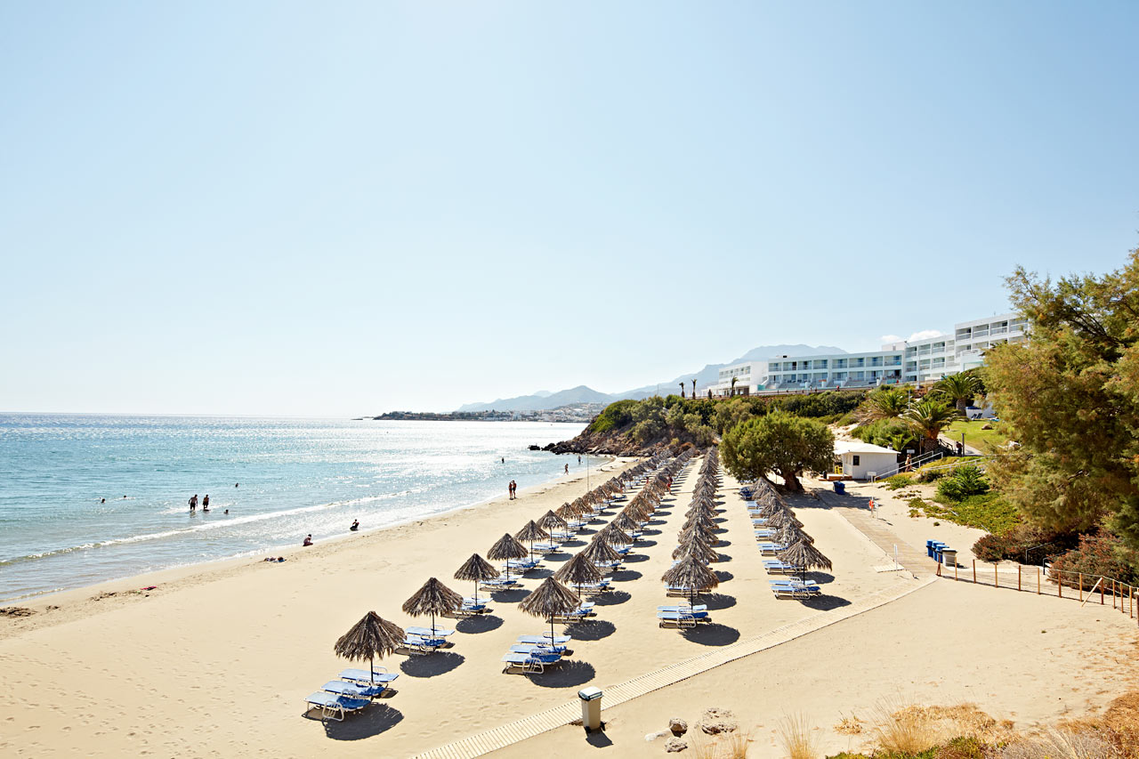 Stranden nedanför Sunwing Makrigialos Beach