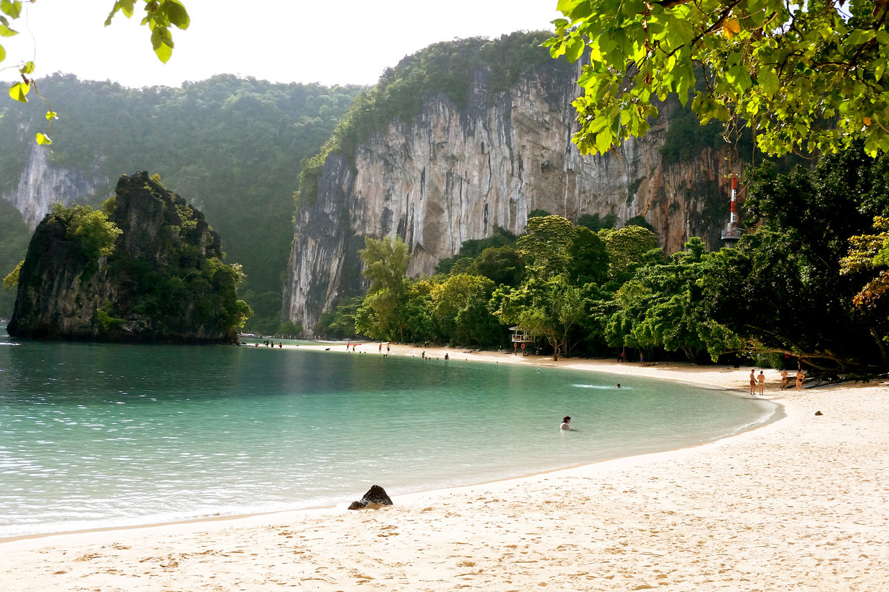Vackra Koh Hong Island
