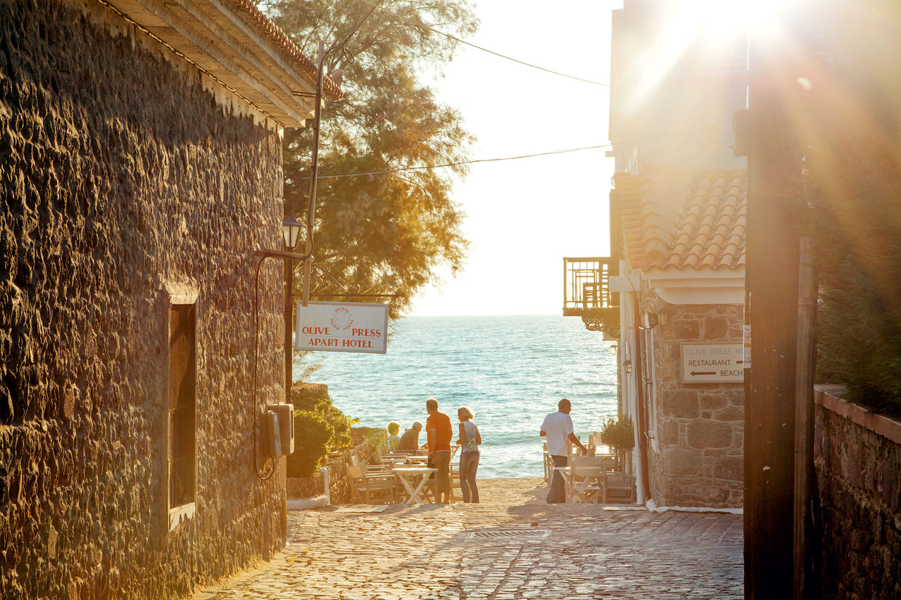 Vid hotell Olive Press