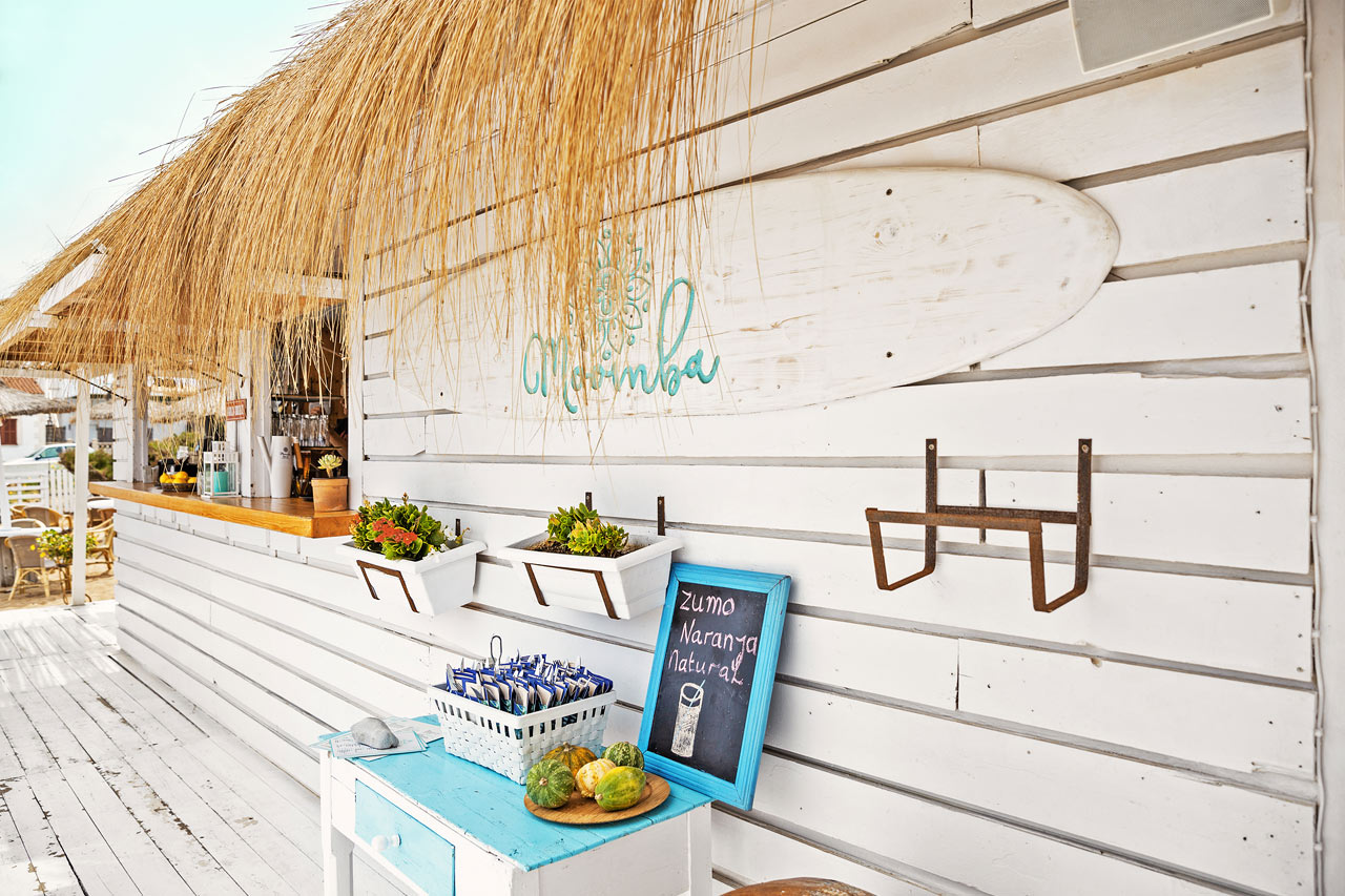 Moomba Beach Café, Son Serra de Marina