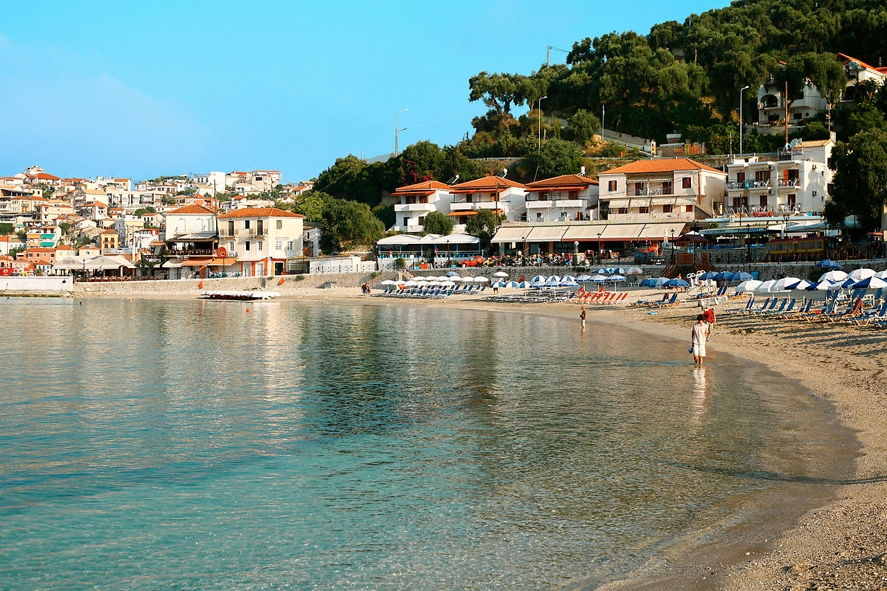 Krioneri Beach, Parga stad