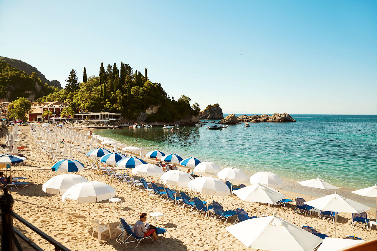 Krioneri Beach, Parga stad