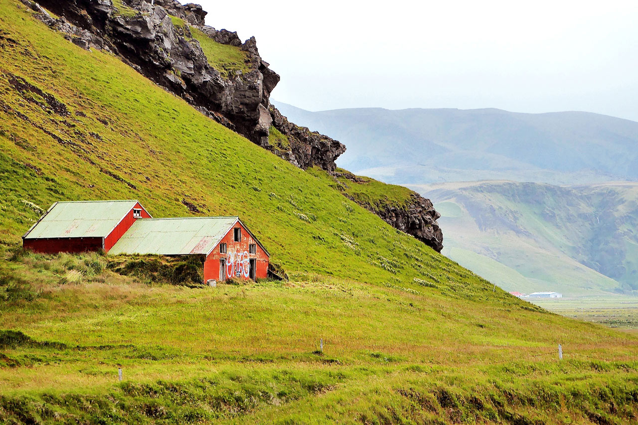 Reykjavik är en bra utgångspunkt för att utforska Islands spännande natur