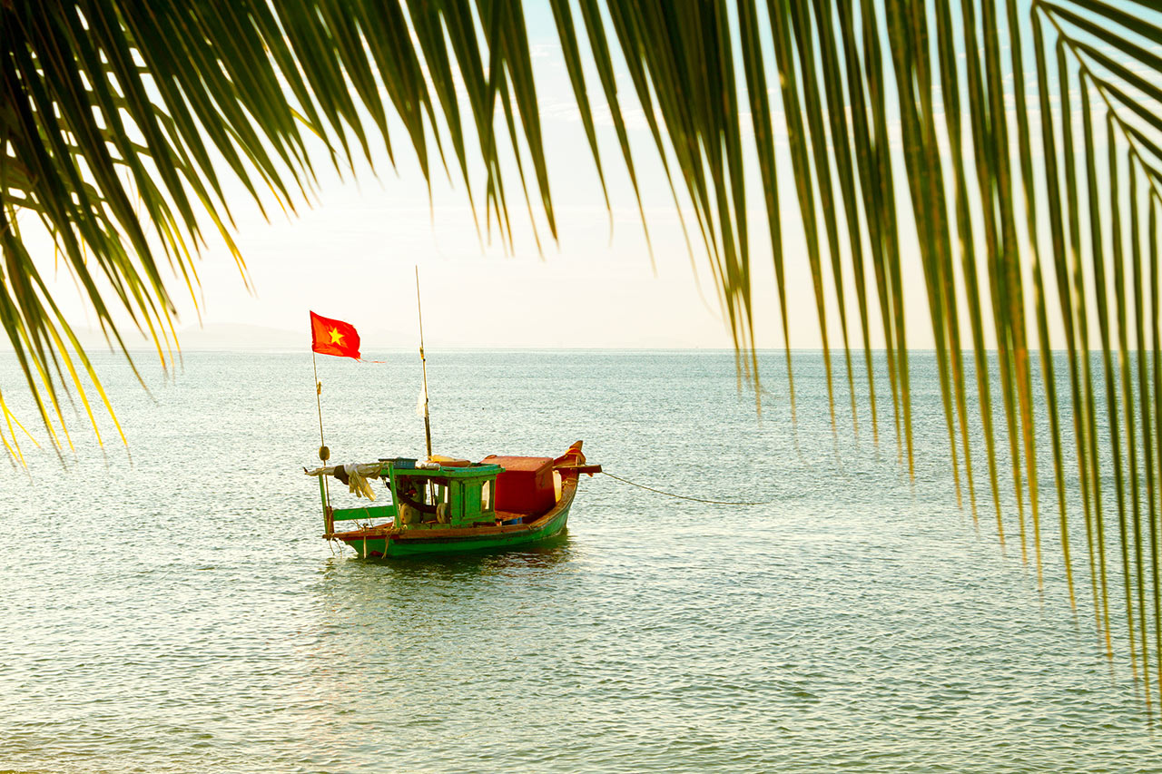 Stranden vid Vings hotell Chez Carole Resort