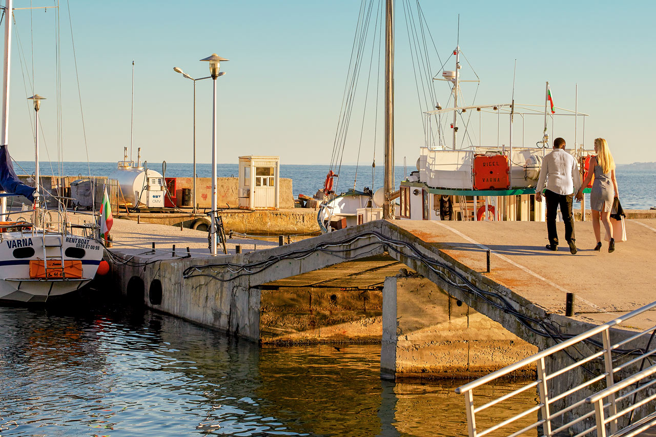 Hamnen i Balchik